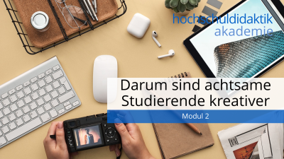Wir steigen hier direkt mit einem praktischen Tipp ins Thema ein. Die zugrundeliegende Forschung und Theorie schauen wir uns in Modul 3 an - jetzt kriegen Sie zunächst eine Lehrmethode an die Hand, die Sie in wirklich jeder Lehrveranstaltung einsetzen können, um die Achtsamkeit Ihrer Studierenden zu fördern und deren Kreativität nachweislich zu steigern.